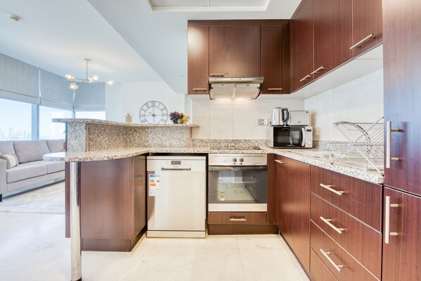 Fridge, microwave, oven, dishwasher