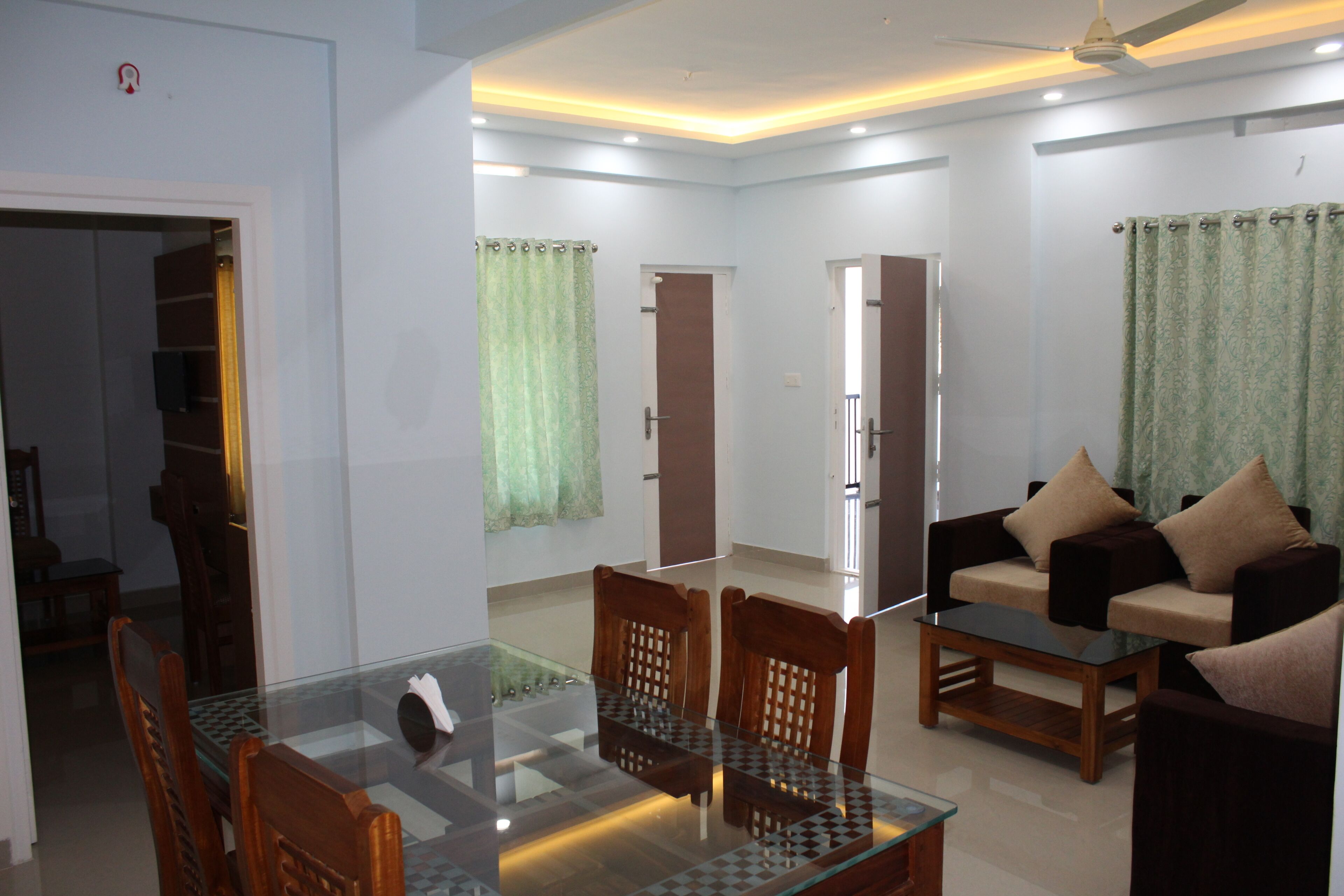 Family Apartment, 3 Bedrooms | Desk, laptop workspace, free WiFi, bed sheets