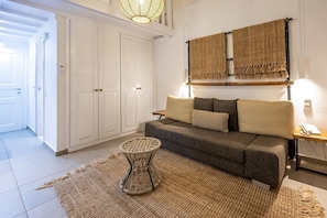 In-room safe, individually decorated, desk, laptop workspace - Smy Santorini Suites & Villas (Santorini)