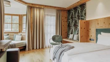 Superior Suite mit Balkon | Allergikerbettwaren, Minibar, Zimmersafe, schallisolierte Zimmer