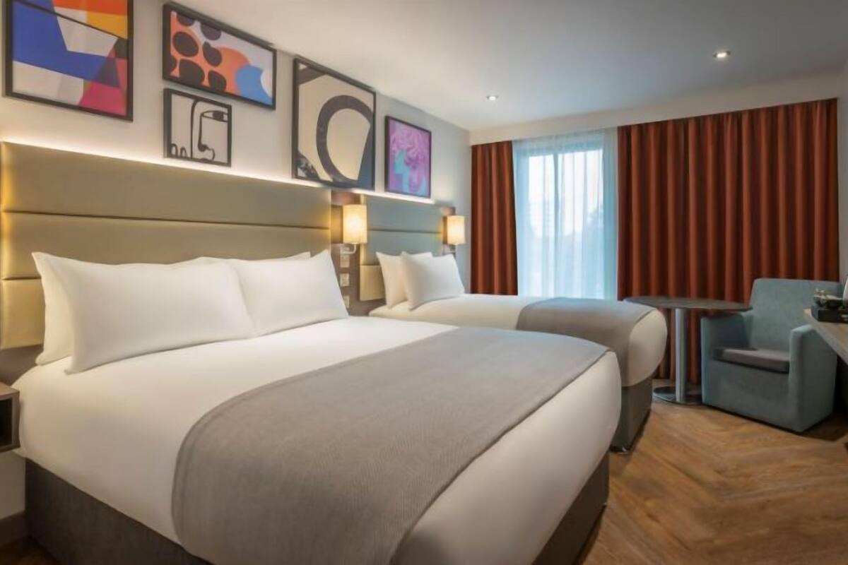 Allergikerbettwaren, Pillowtop-Betten, Zimmersafe, Schreibtisch