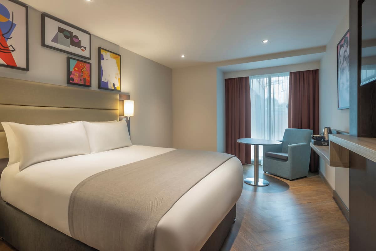 Deluxe Double Room | Allergitestade sängkläder och bäddmadrasser