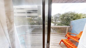 Property grounds - Pet Friendly Near Emerald Beach Short walk to Beach Free Golf Every Day! (Panama City Beach)