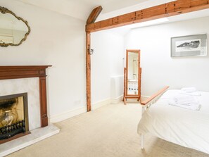 4 bedrooms, individually decorated, individually furnished, free WiFi - The Lymings (Lyme Regis)