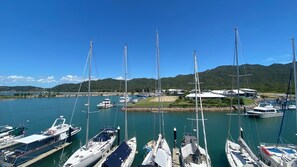 Marina - Blue on Blue Studio Room 1352 (Nelly Bay)