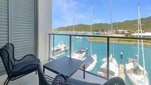 Property grounds - Blue on Blue Studio Room 1352 (Nelly Bay)