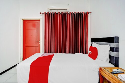 Hotel O Kalimantan Surabaya Syariah