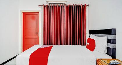 Hotel O Kalimantan Surabaya Syariah