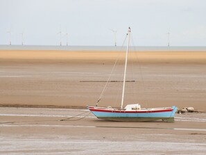 Cottage | Beach | Beach nearby - Meols Holiday Lodge (Wirral)