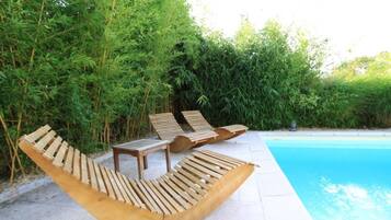 House, Ensuite | Outdoor pool | Outdoor pool, pool loungers