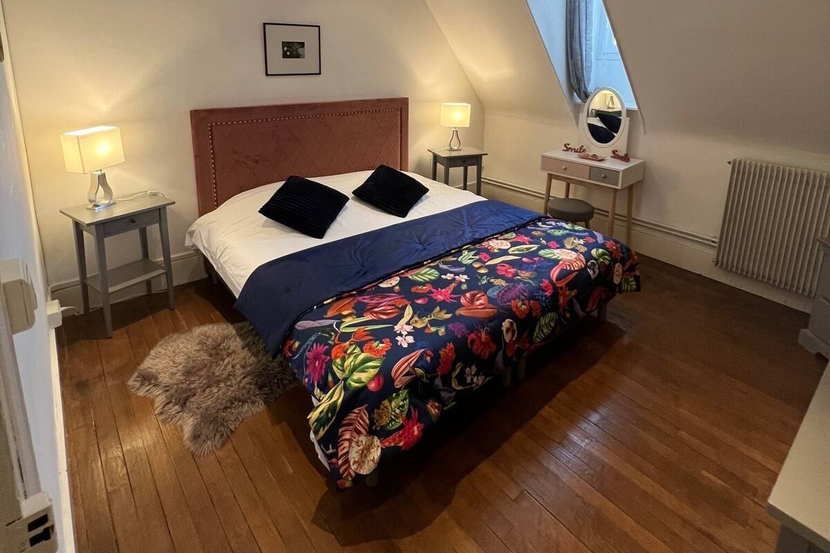 Superior Double or Twin Room, Ensuite (Alésia) | WiFi