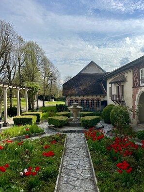 Basic Apartment, Ensuite, Garden View | View from property - Le Prieuré de Buffon (Buffon)