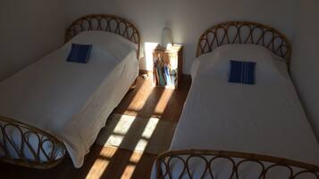 4 chambres, fer et planche Ă repasser, lit parapluie, Wi-Fi