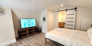 1 chambre, fer et planche à repasser