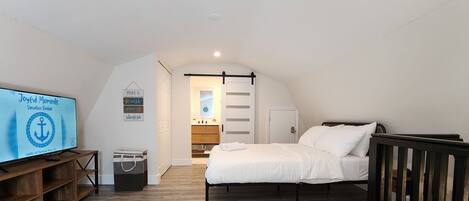 1 quarto, ferros/tábuas de passar roupa