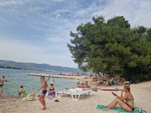 Beach - 20m from the beach, 3km from historical city Trogir (Trogir)
