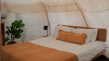 Tente romantique | 1 chambre, literie de qualité, literie fournie