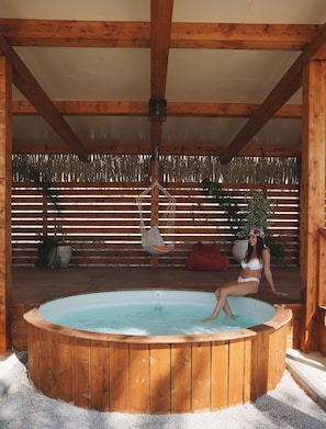 Romantic Tent | Jetted bathtub - glamping -420 (Kalya)