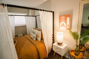 1 chambre, bureau, fer et planche à repasser, Wi-Fi gratuit