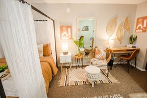 1 chambre, bureau, fer et planche à repasser, Wi-Fi gratuit