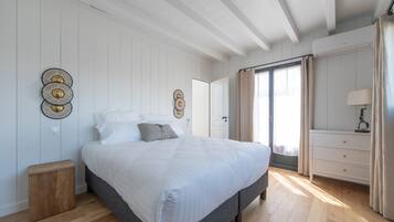 3 chambres, lit parapluie, Wi-Fi gratuit, draps fournis