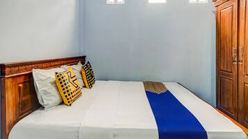 Habitación básica doble | Escritorio, espacio para trabajar con laptop y wifi gratis