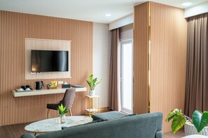 Executive Single Room | Egyptian cotton sheets, premium bedding, Select Comfort beds, desk