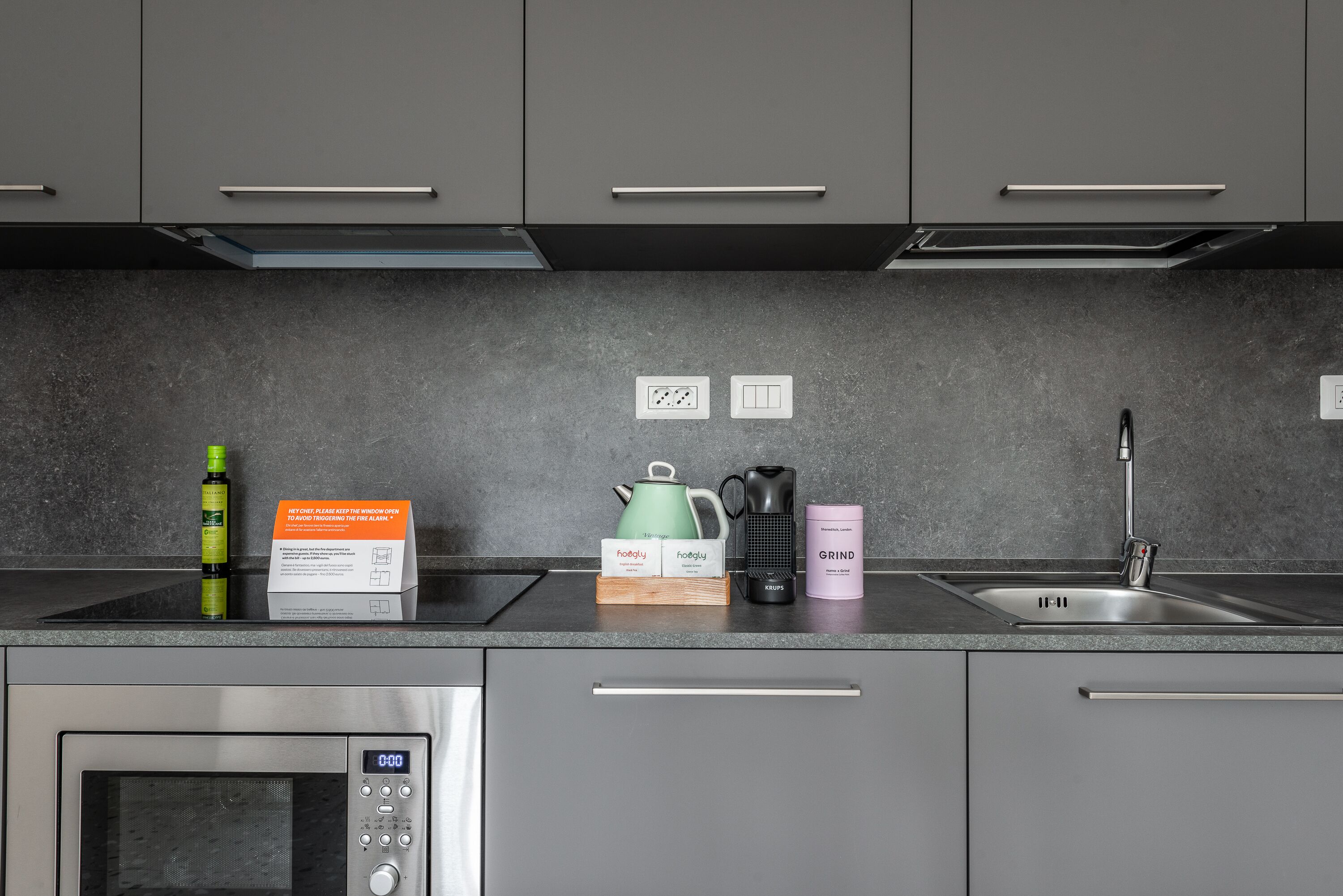 2 Bedroom Apartment, Balcony, Sofa Bed | Cozinha americana privada | Geladeira, cafeteira/chaleira
