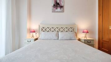 2 bedrooms, WiFi, bed sheets