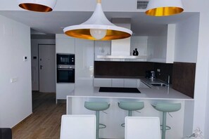 Fridge, microwave, dishwasher, coffee/tea maker