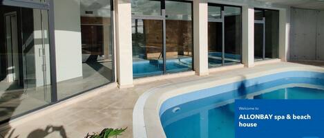 Piscine couverte, piscine chauffée