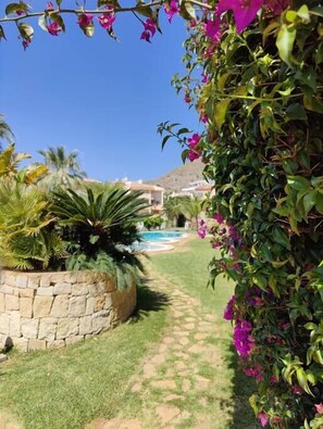 Property grounds - MIRADOR vacation home (Golf Badia)
