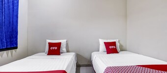 OYO 90927 Homestay Tentrem 2