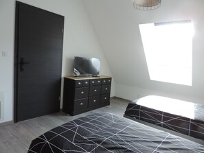 3 sovrum, strykjärn/strykbräda, gratis wi-fi och sängkläder