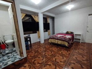 Kamar Basic | Kamar mandi | Handuk
