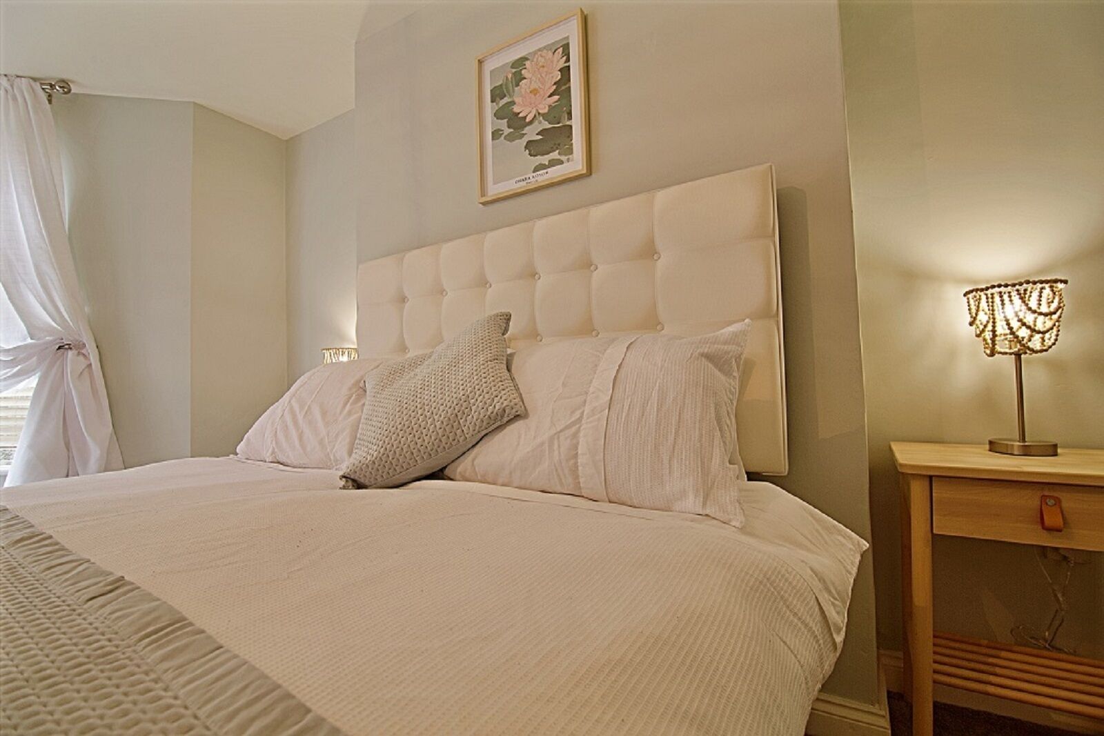 2 soverom, skrivebord og wi-fi