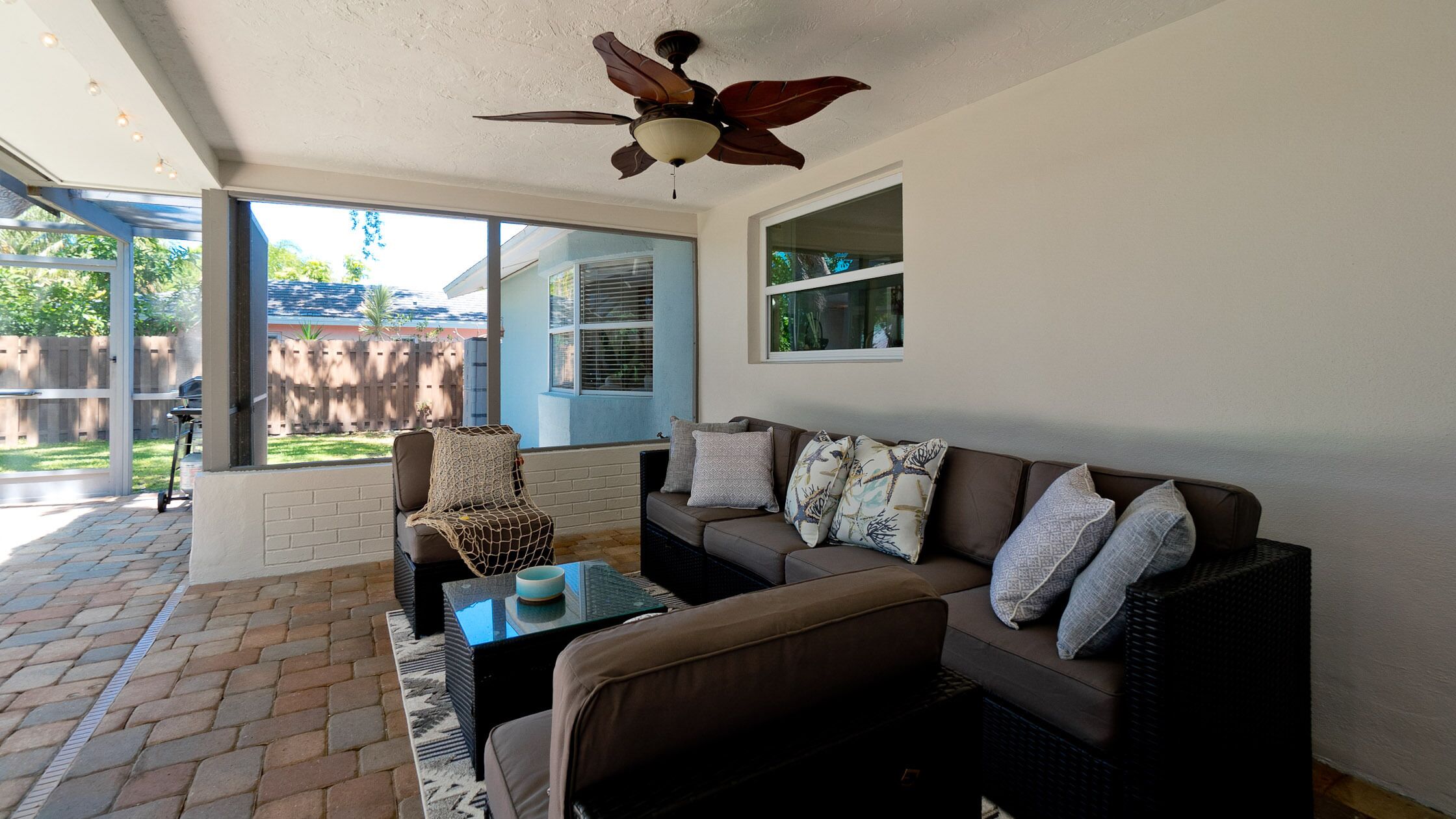 Paradise Palms - Private Heated Pool - 7 Mins to Anna Maria Island