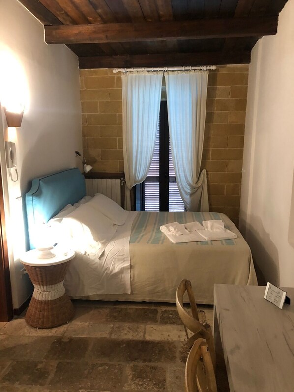 1 habitación y wifi 