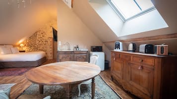1 bedroom, premium bedding, minibar, individually decorated