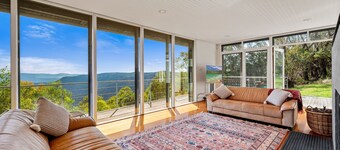 Escarpment Hideaway  in Medlow Bath