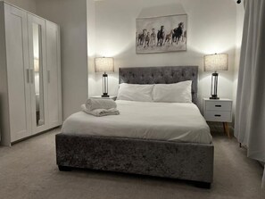 2 bedrooms, bed sheets
