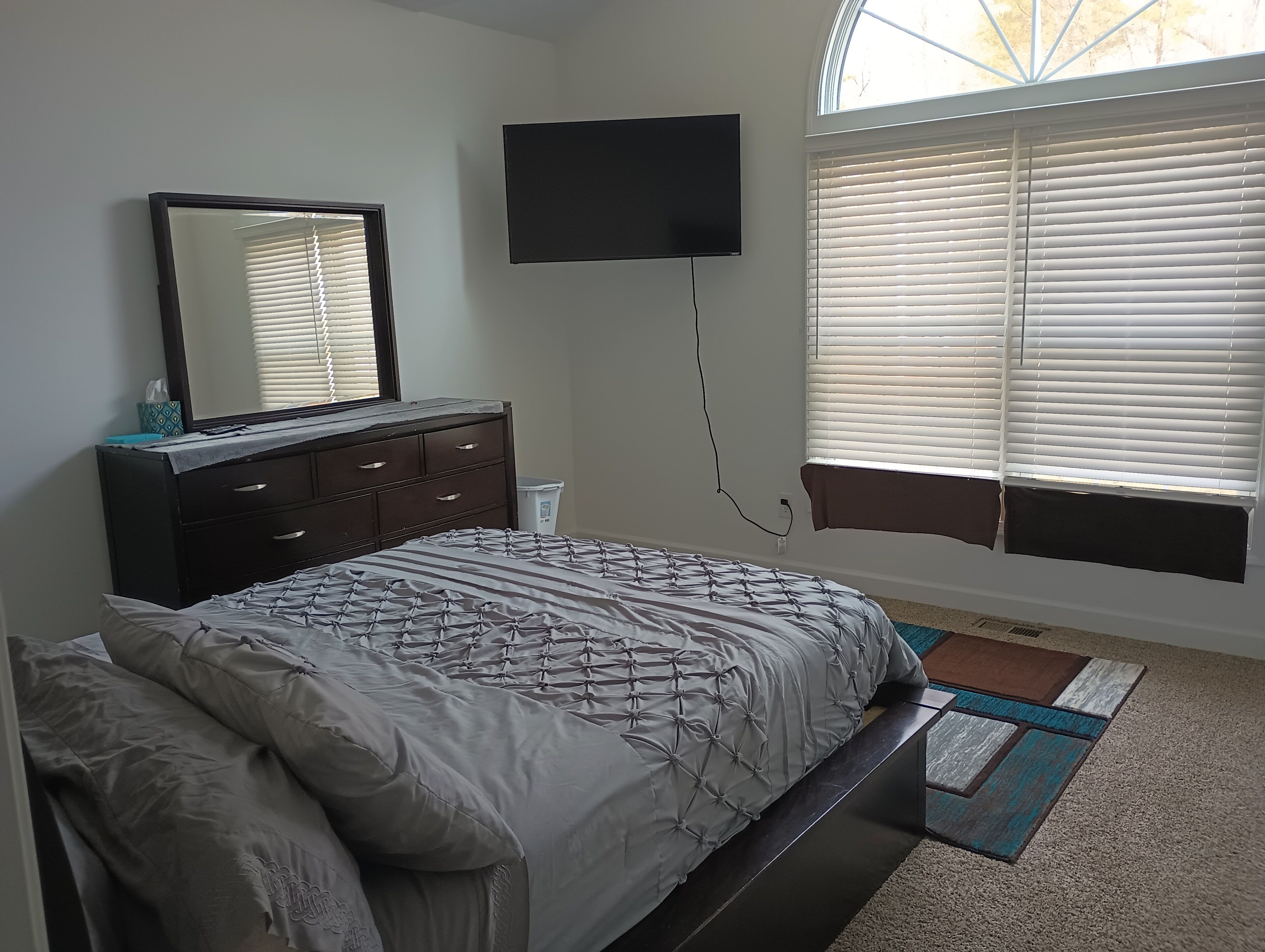 >1 Mile from Monroe Lake, 24 minutes away from Indiana University