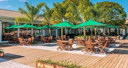 linda casa de campo nova em condominio