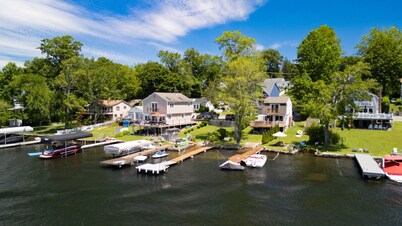 Waterfront Cottage at Highland Lake w/dock