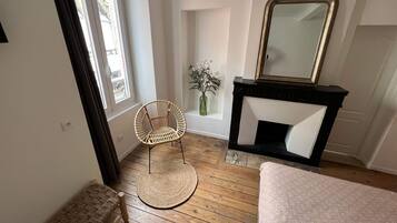 3 bedrooms, iron/ironing board, travel crib, free WiFi