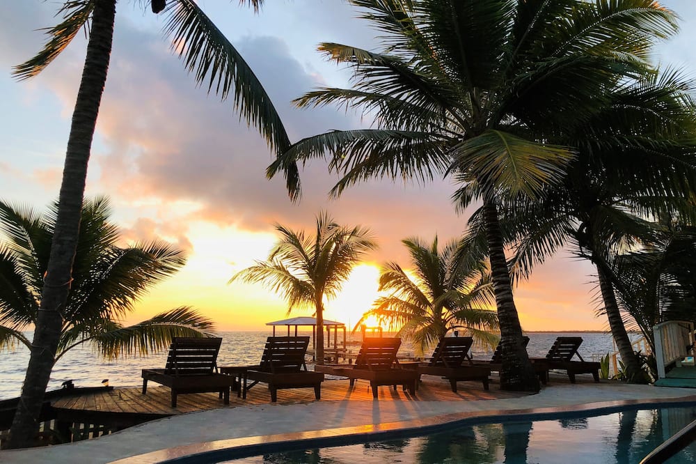 Coral Cove Inn