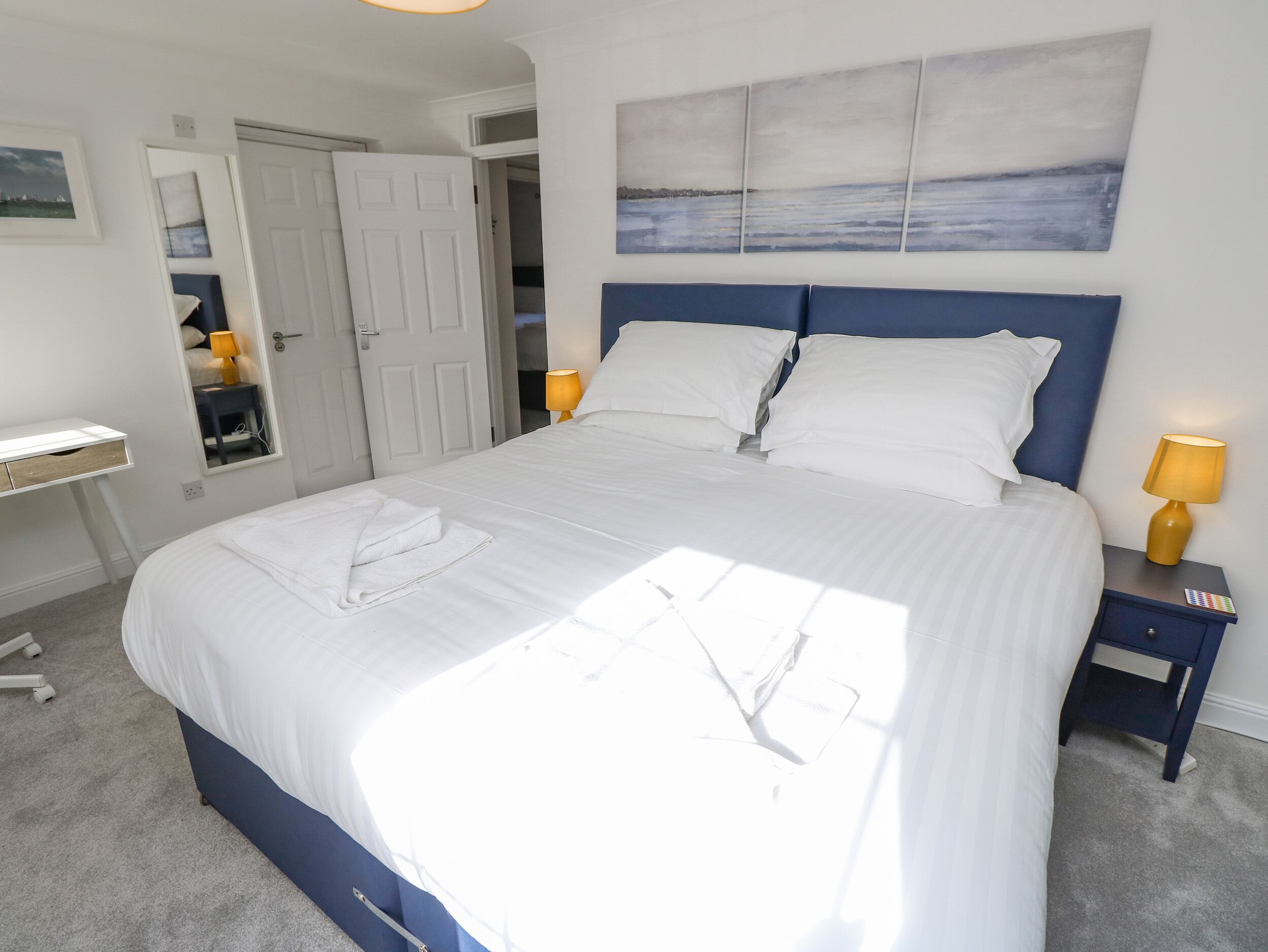 3 bedrooms, individually decorated, individually furnished, free WiFi