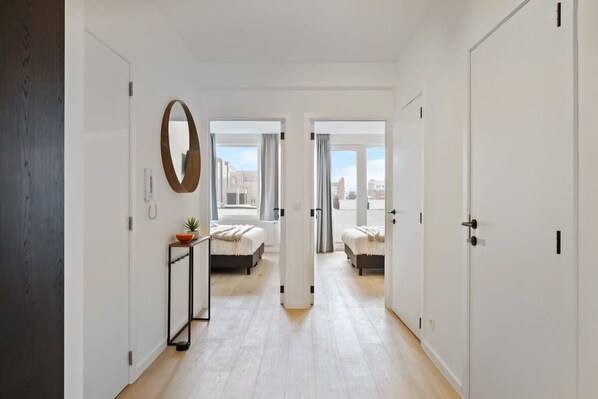 2 室のベッドルーム、アイロン / アイロン台、WiFi、ベッドシーツ