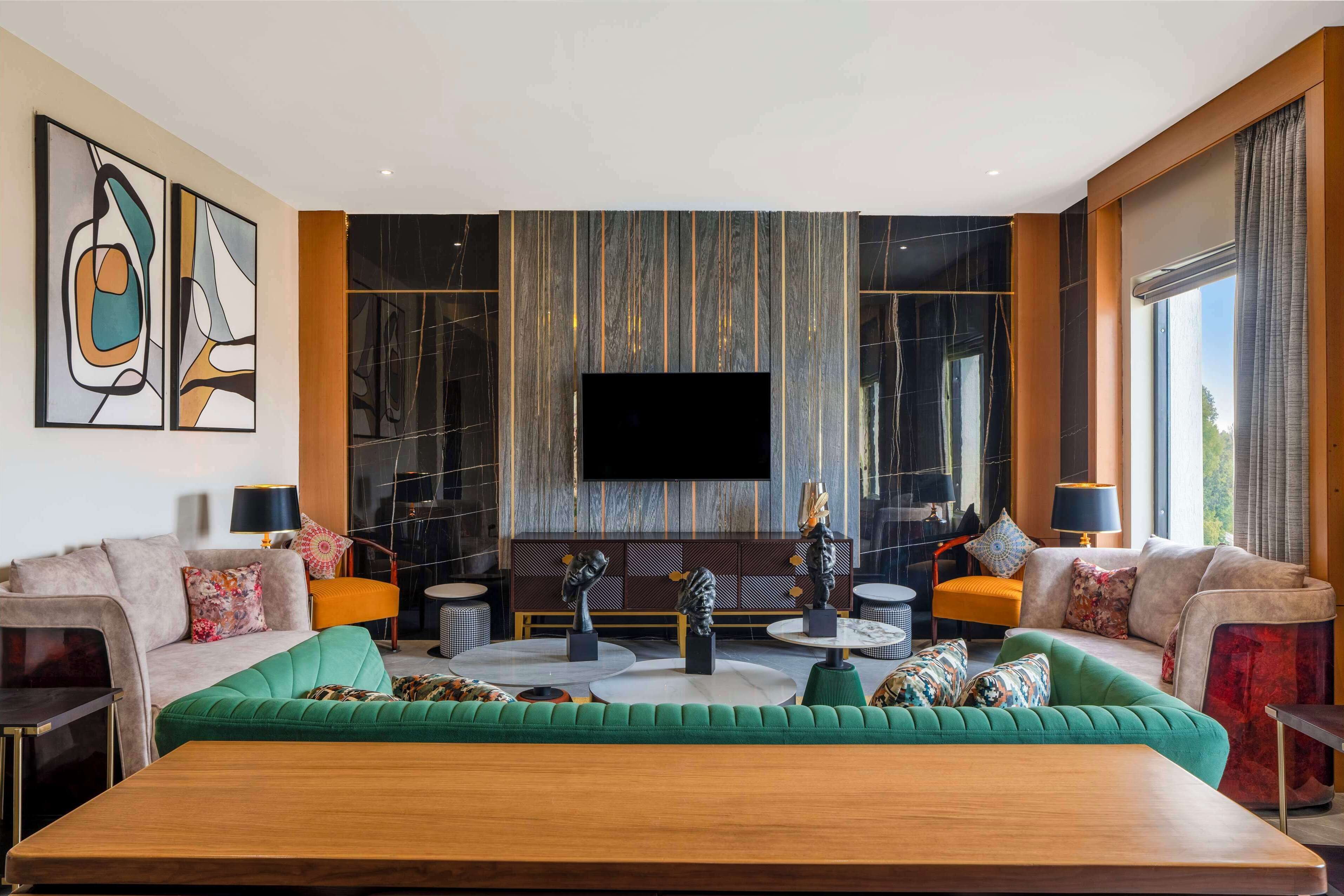 Premium bedding, down duvets, minibar, in-room safe