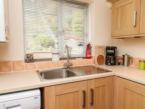 Fridge, dishwasher, electric kettle, toaster - Chandler's View (Whitby)